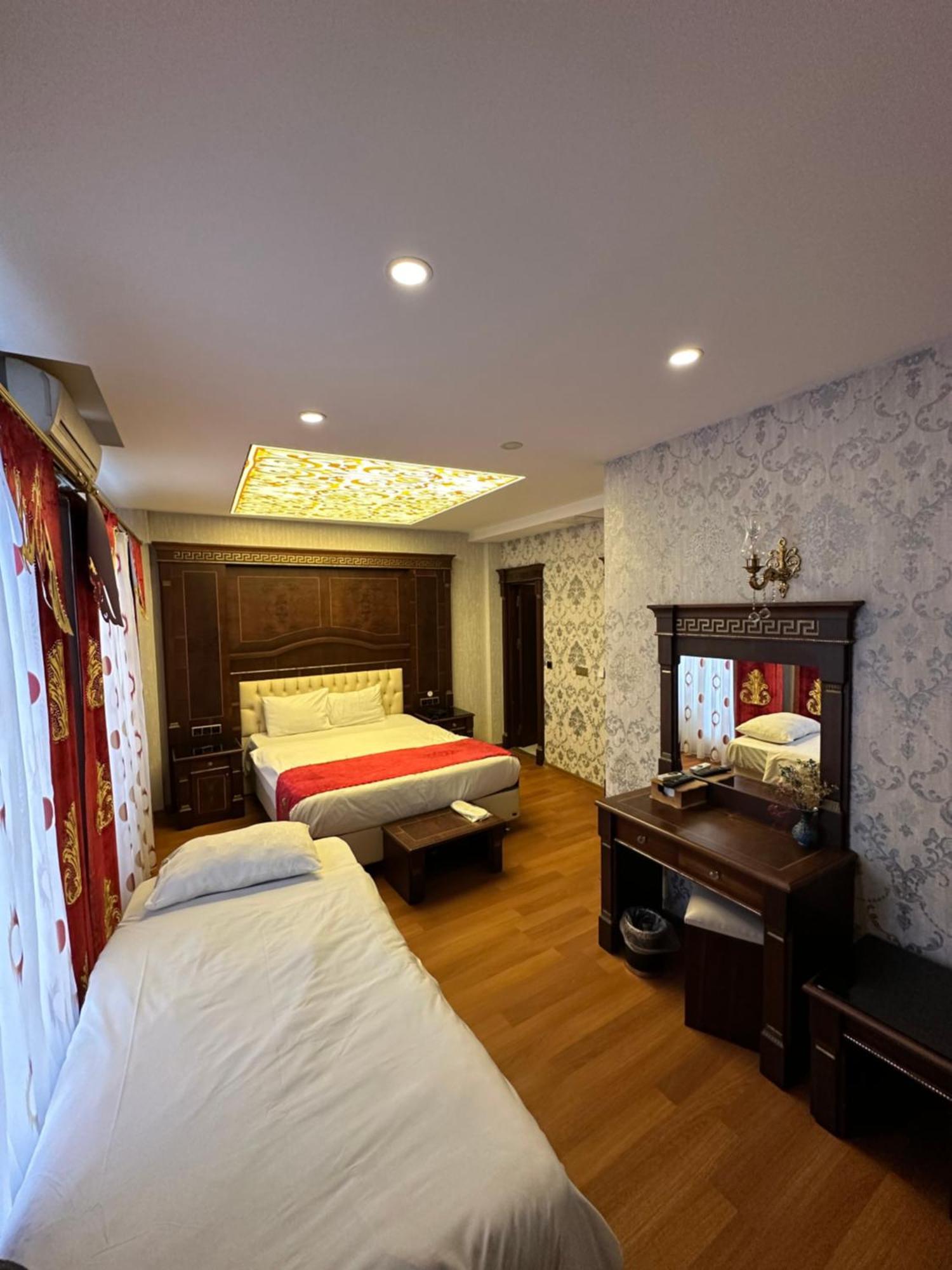 Napolyon Hotel Istanbul Exterior photo