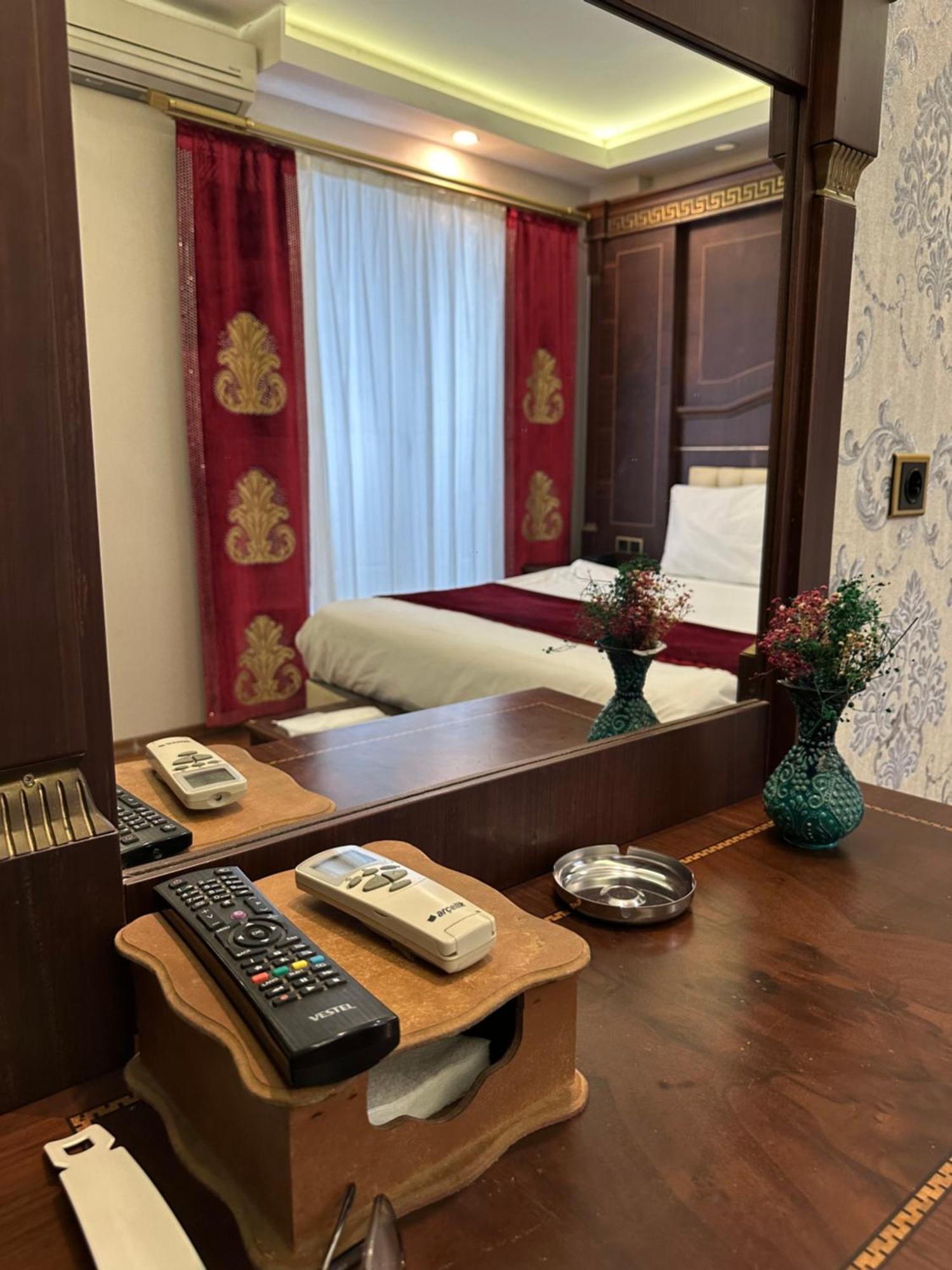Napolyon Hotel Istanbul Exterior photo
