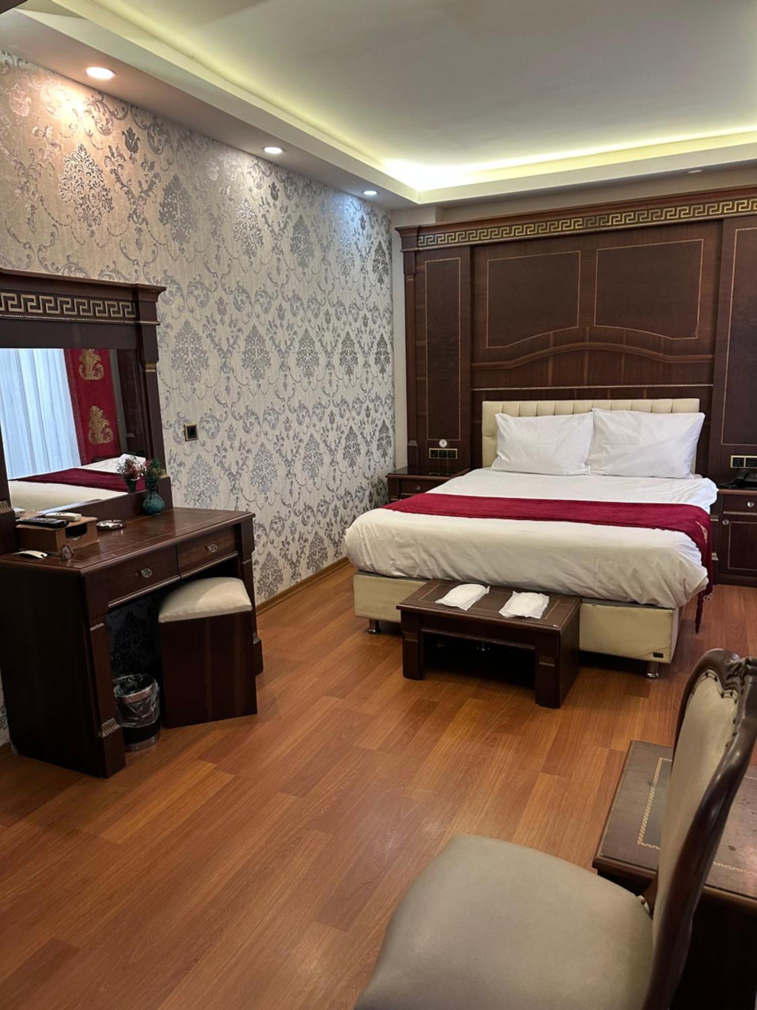 Napolyon Hotel Istanbul Exterior photo
